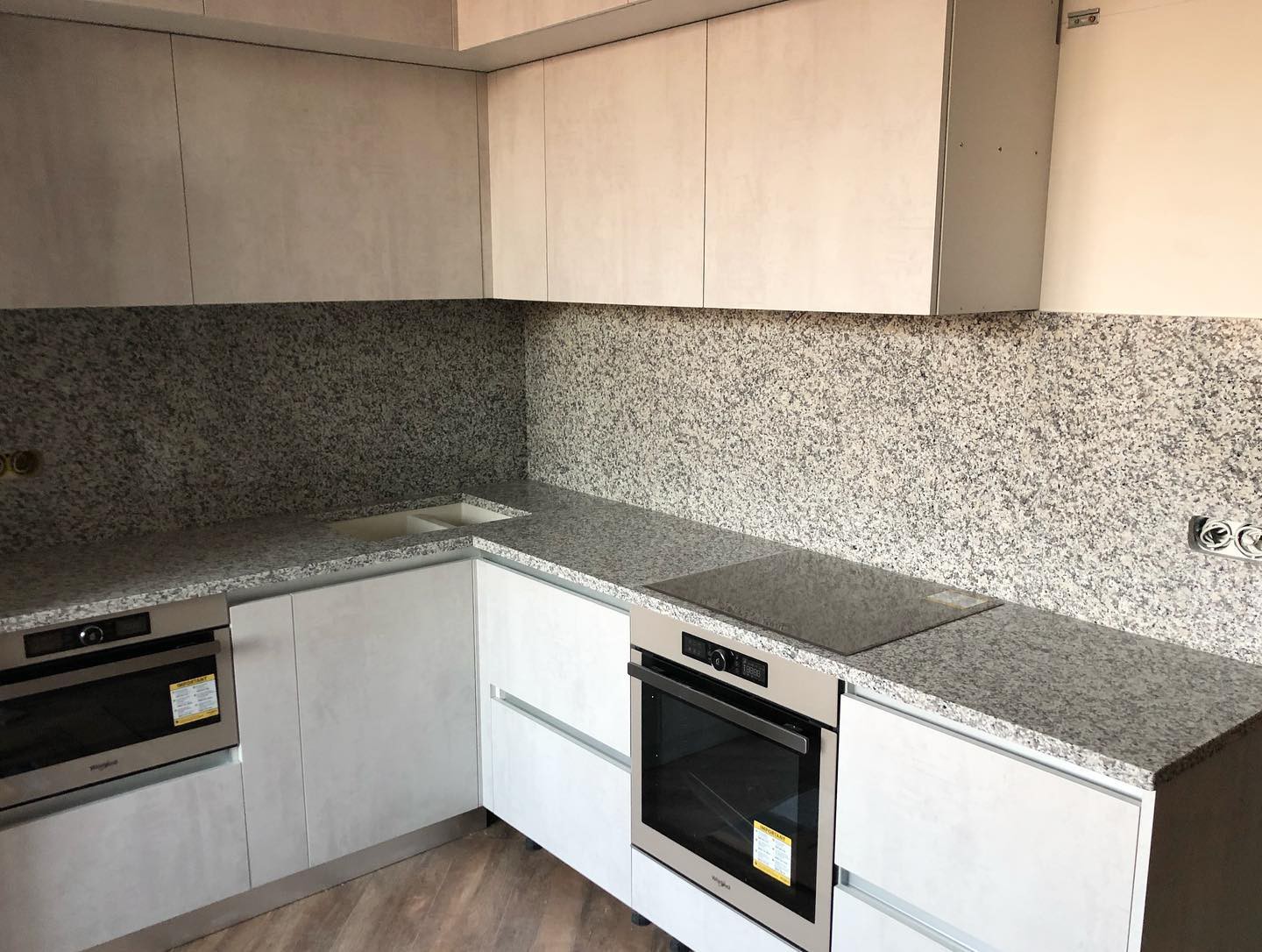 Bianco Sardo Granite kitchen