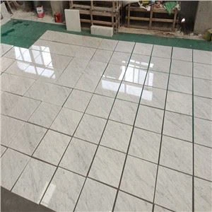 البلاط الرخامي Bianco Carrara الإيطالي