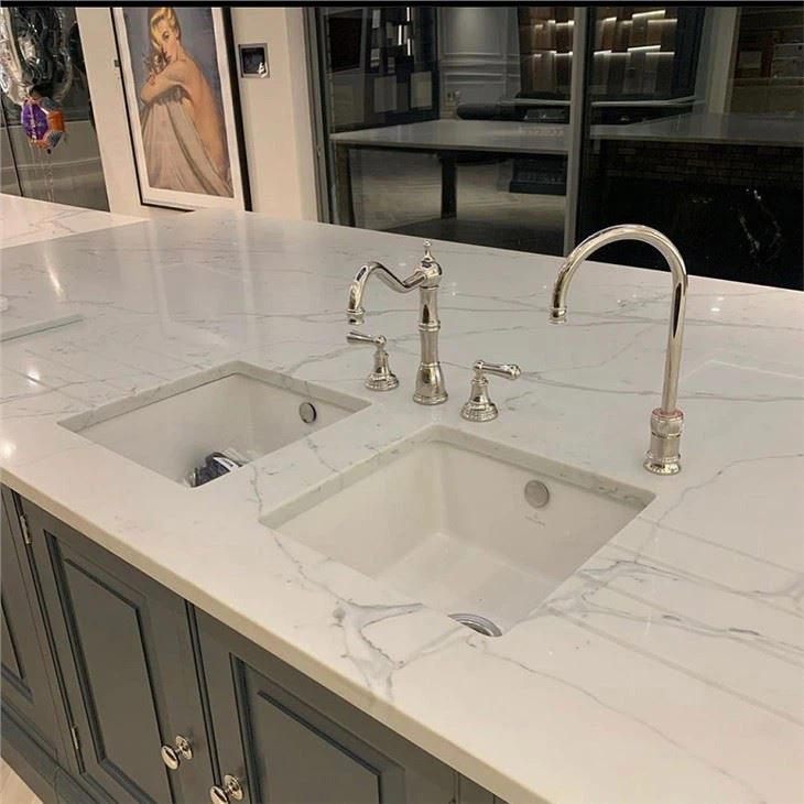 Calacatta Borghini Quartz kitchen countertop