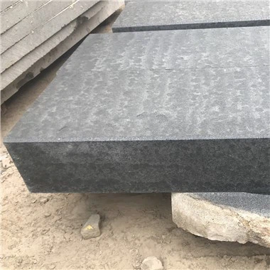 البازلت الأسود كيربستون